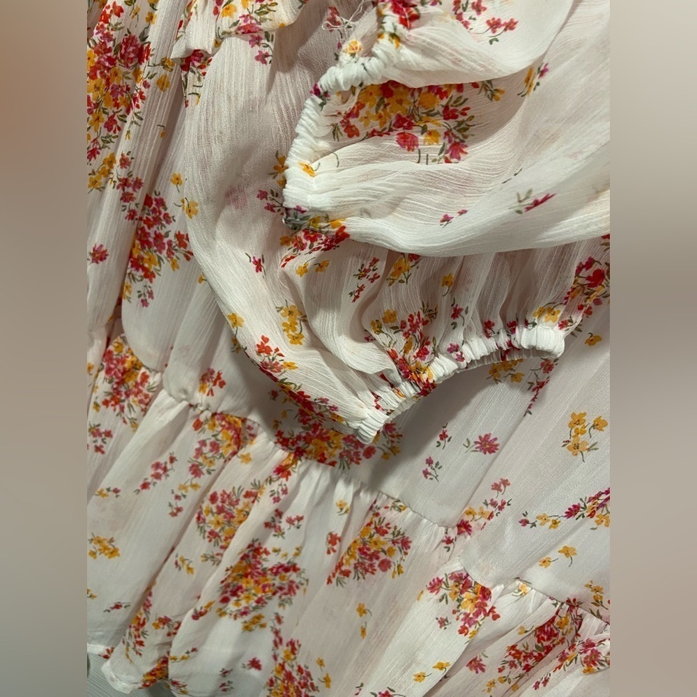 NWT Vince Camuto Size M White Floral Ruffle Flowy Long Sleeve Sheer Mini Dress - Picture 8 of 14